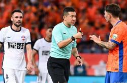 竞彩网-裁判张雷的争议判罚引发质疑