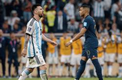 竞彩足球-姆巴佩引爆争议，承认梅西是球王！