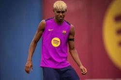 竞彩NBA-巴萨全队顺利抵达日本 备战热身赛亚马尔成为球迷焦点