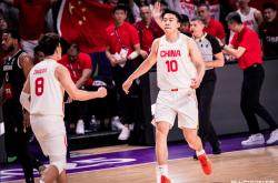 竞猜-男篮觅得4号位答案！干拔三分金鸡独立王俊杰三战44分天赋溢出