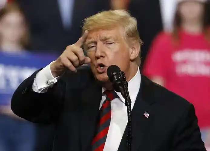 太嚣张了！特朗普说变就变，美国再对访华改口，天安门不用给留他位置，不可能同意他的新条件