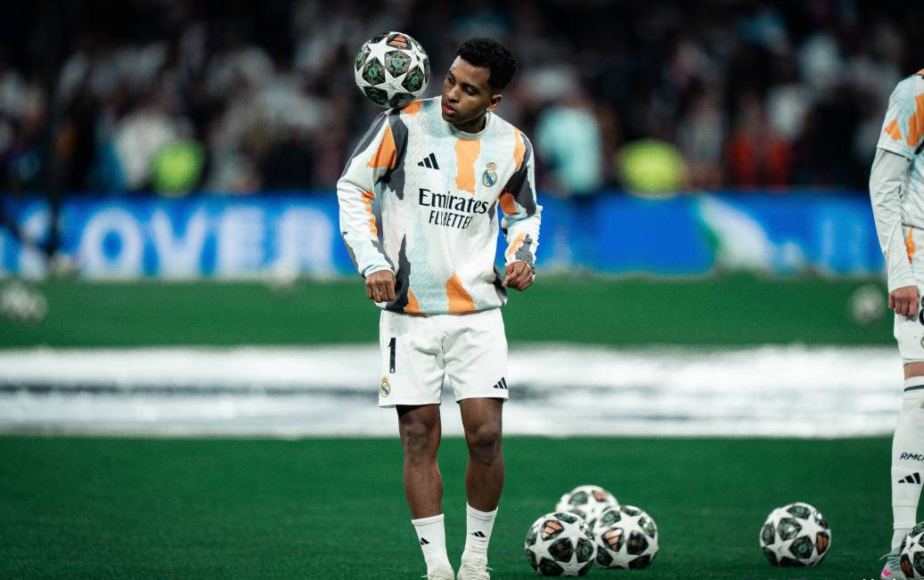 意甲转会最新动态：米兰签下两名新后卫，国际米兰面临转会难题