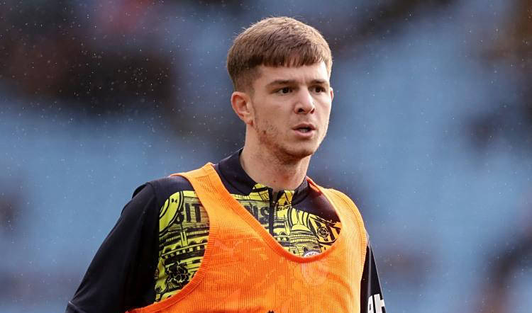 意甲转会最新动态：米兰签下两名新后卫，国际米兰面临转会难题