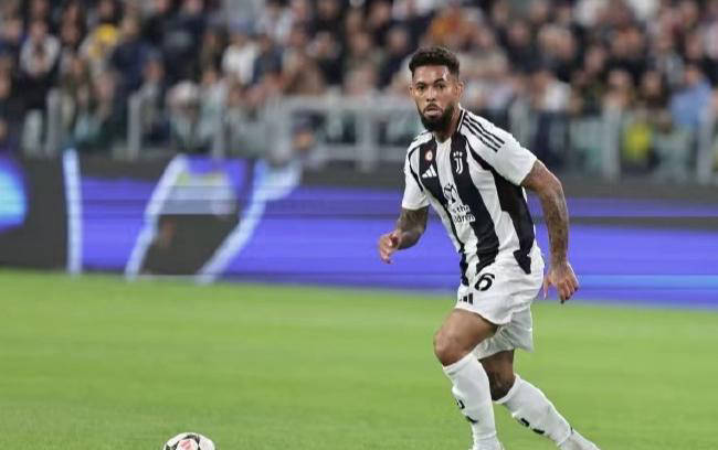 尤文图斯引援失利：道格拉斯-路易斯的落寞之路