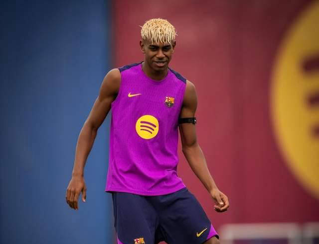 飞行万里，巴萨全队抵达日本备战热身赛