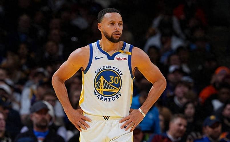 勇士更衣室炸锅，格林威胁新秀被怼，旧将回忆拳击往事