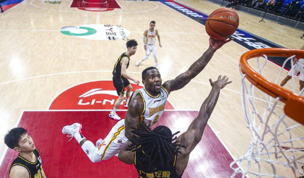 正式告别CBA!传奇外援费尔德转战意甲联赛