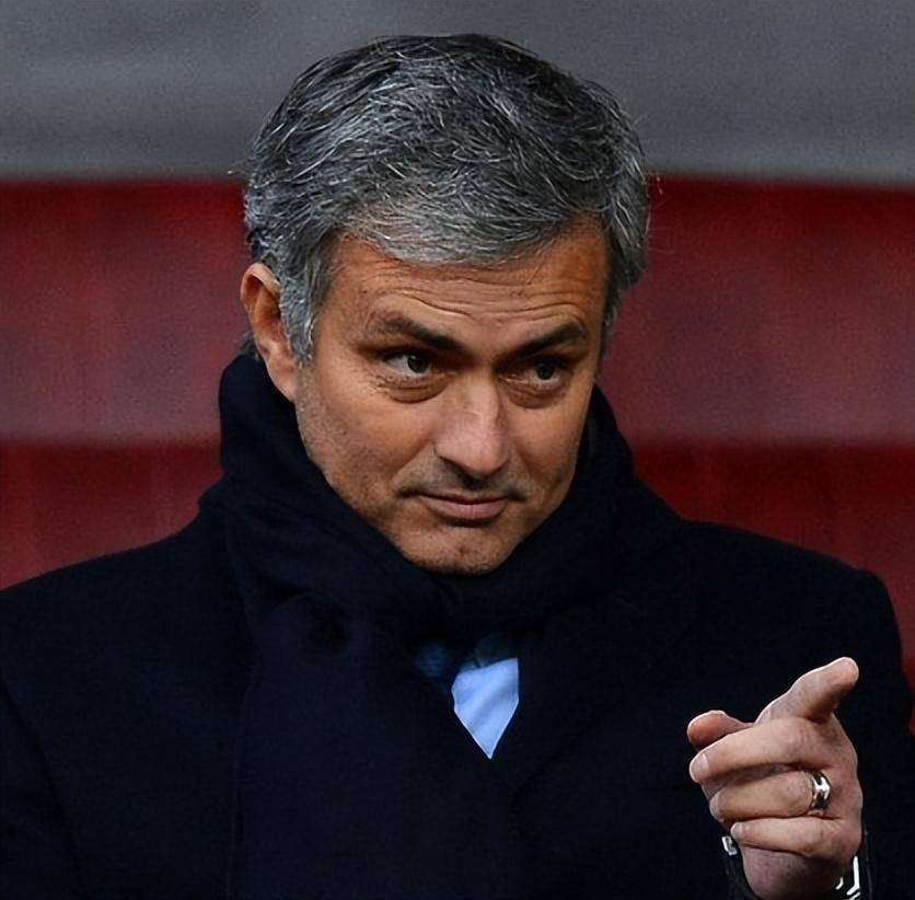 尤文4000万欧出售巴西国脚 土超豪门想租借 穆里尼奥亲自出马游说