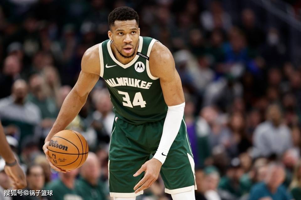 各取所需!美媒晒3方交易方案:字母哥联手库里 巴特勒加盟活塞