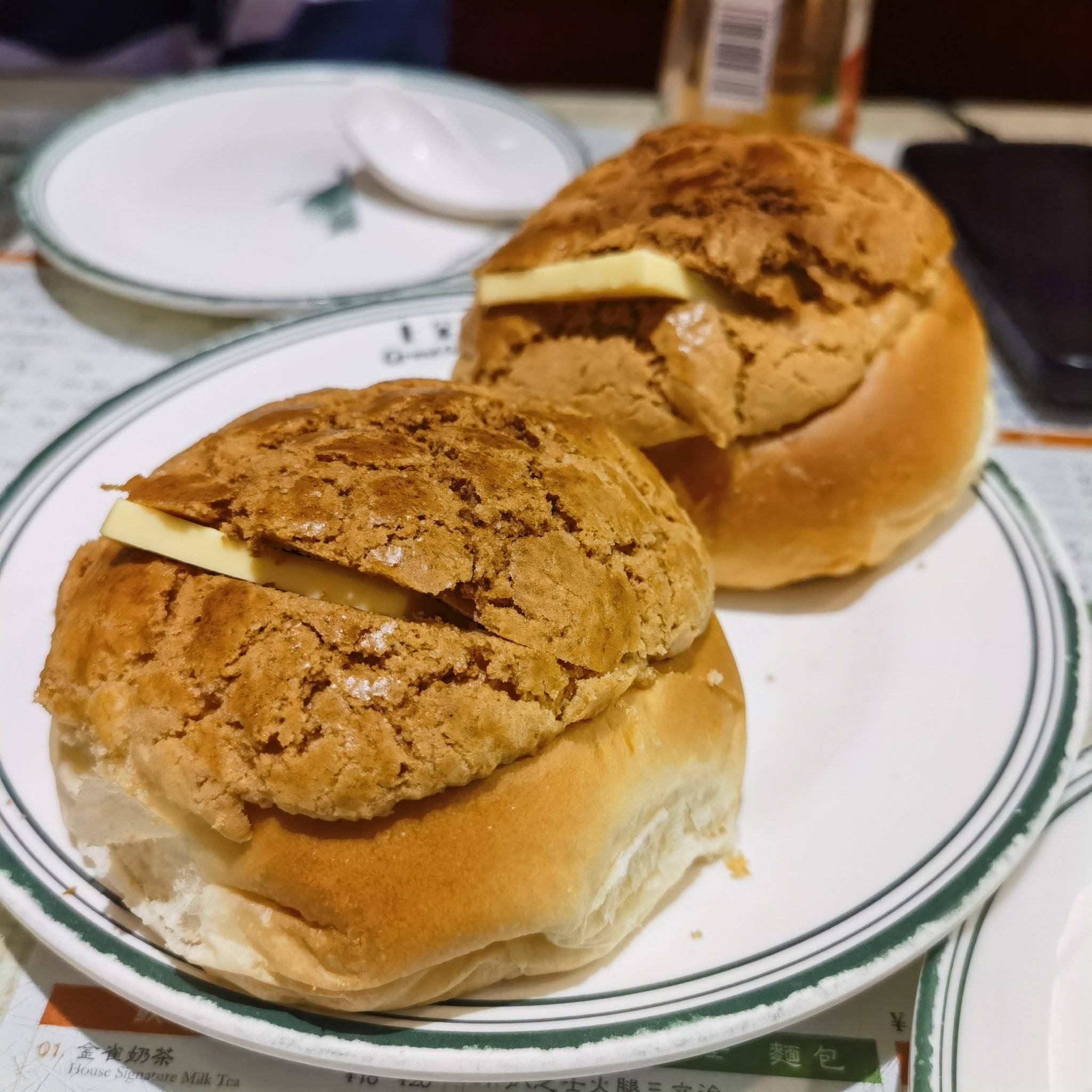 香港著名的美食都有哪些，香港著名的取名大师有哪些