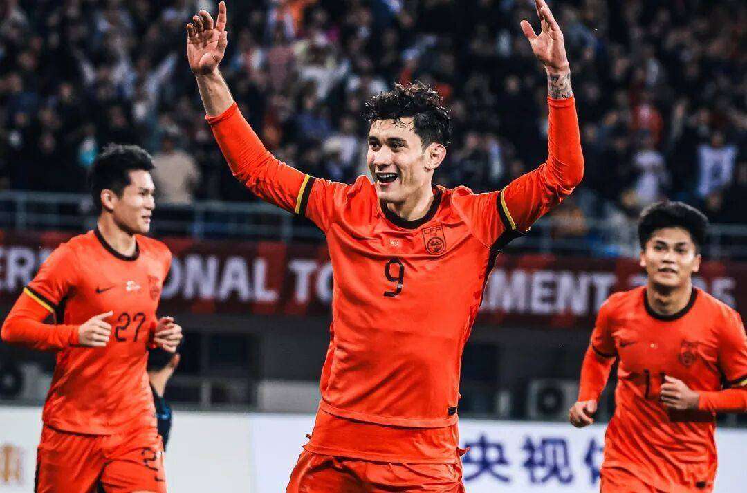 韩国男足输给中国男足，脸都不要了？韩国媒体：简直就是耻辱！