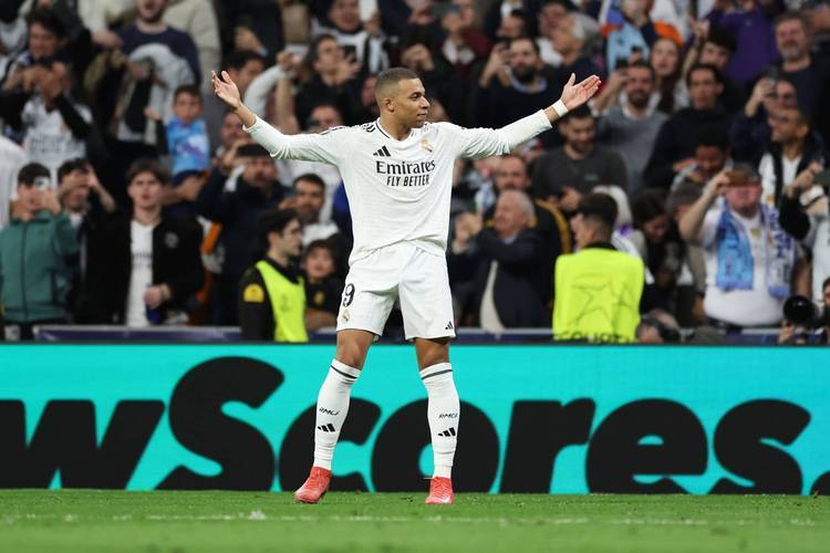 皇马锋线活力十足，姆巴佩转会传闻不断