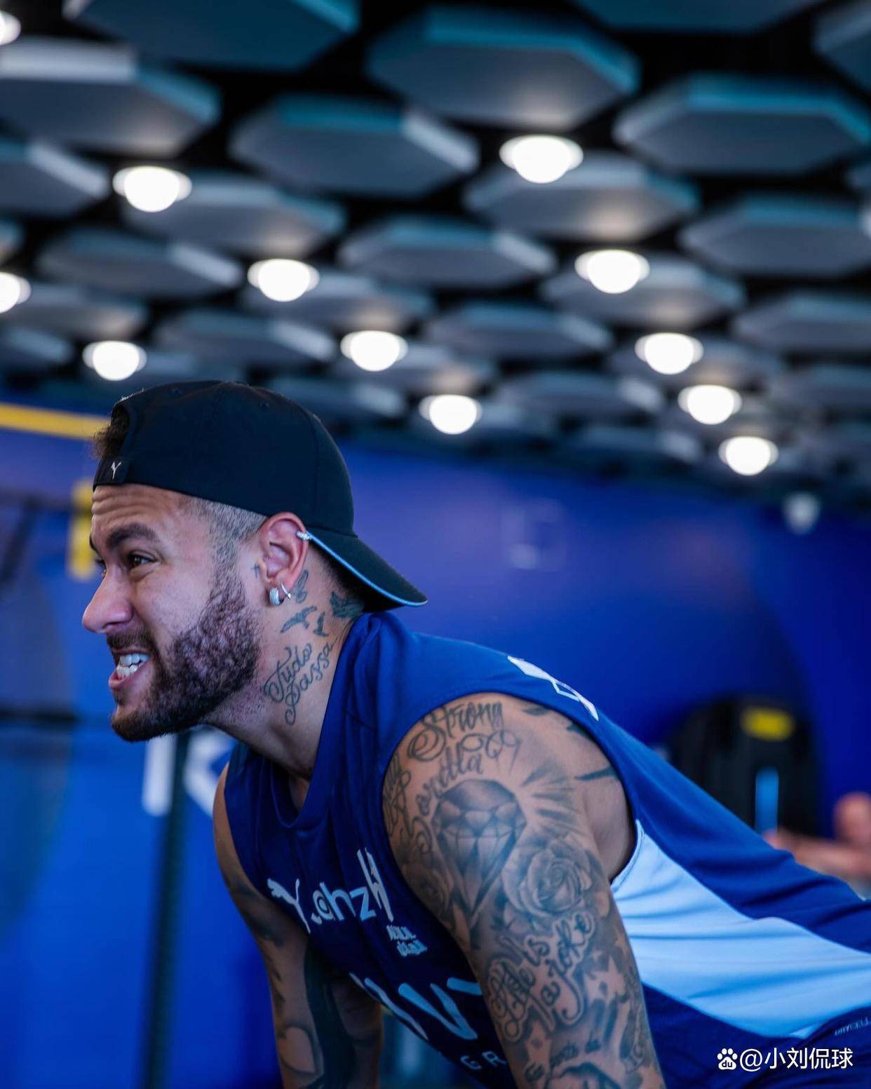 巴西队世界杯名单已定17人！维尼修斯领衔，内马尔连续缺席